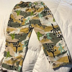 Patagonia light and variable toddler pants! Gently loved 🤍